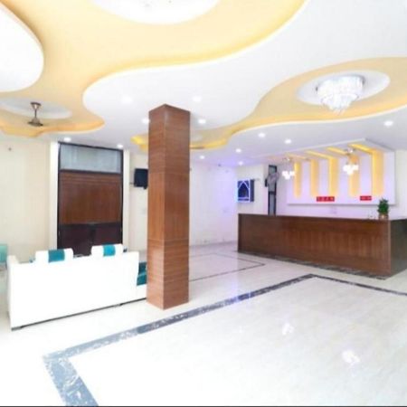 Hotel Kb Square Near Chandigarh Railway Station Kültér fotó