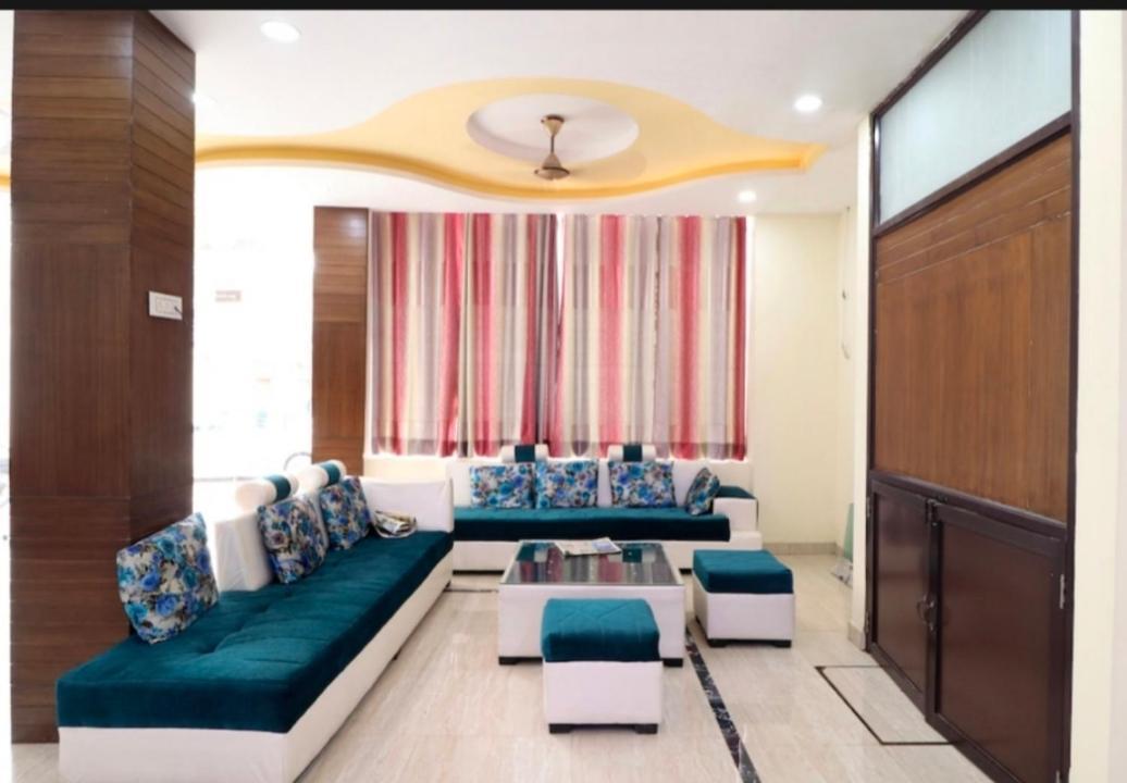 Hotel Kb Square Near Chandigarh Railway Station Kültér fotó