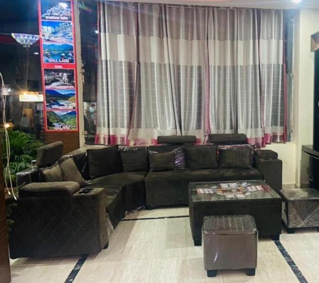 Hotel Kb Square Near Chandigarh Railway Station Kültér fotó
